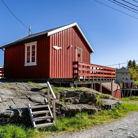 A-hamna Rorbuer Holiday home A