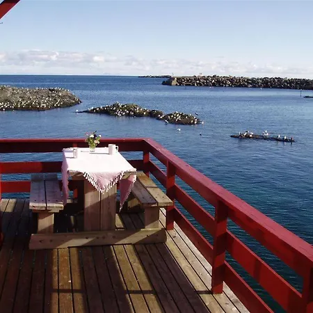 A-hamna Rorbuer Holiday home *